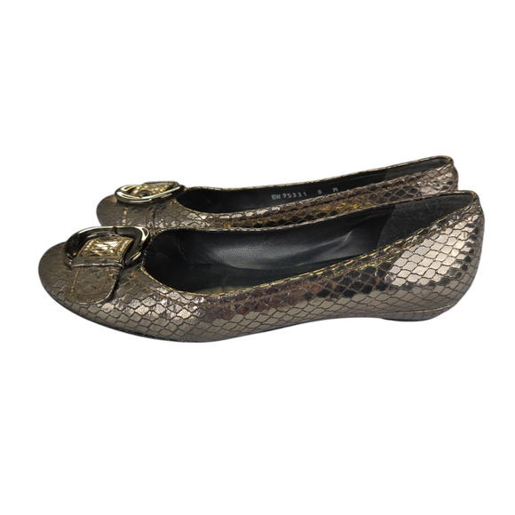 Stuart Weitzman Metallic Buckle Flats Croc Leather Round Kitten Sz 8 Bronze Gold - Picture 1 of 8